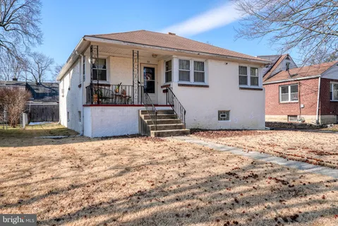 $281,000 | 32 Bonsall Avenue, Aldan, PA 19018