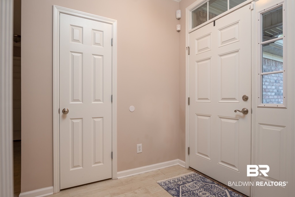 9421 Labrador Run South Mobile, AL 36695 - Photo 4 of 28