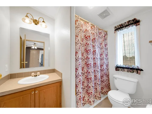 a view of terrace with city view