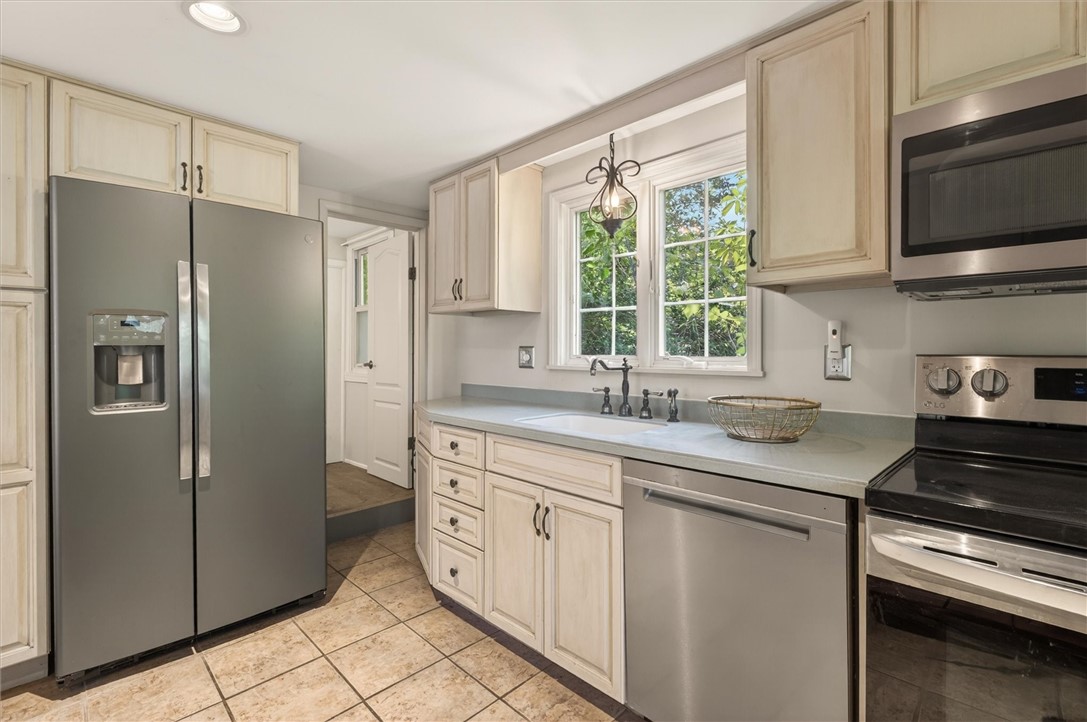 52 Mill Road Greece, NY 14626 - Photo 25 of 49