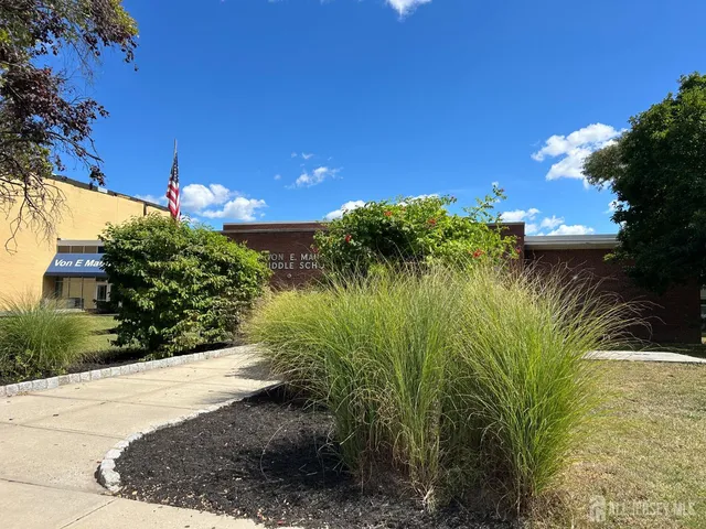 a view of building with outdoor space