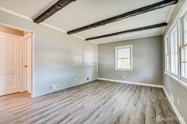 $459,000 | 310 Howard Avenue, Middlesex, NJ 08846
