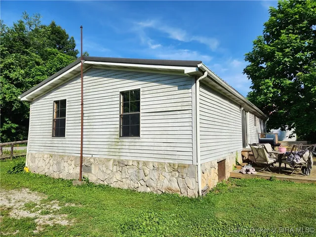 $135,000 | 9379 South County Road 375 East, Marengo, IN 47140