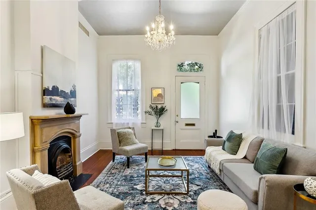 $3,400 | 936 Esplanade Avenue, Unit 102, New Orleans, LA 70116