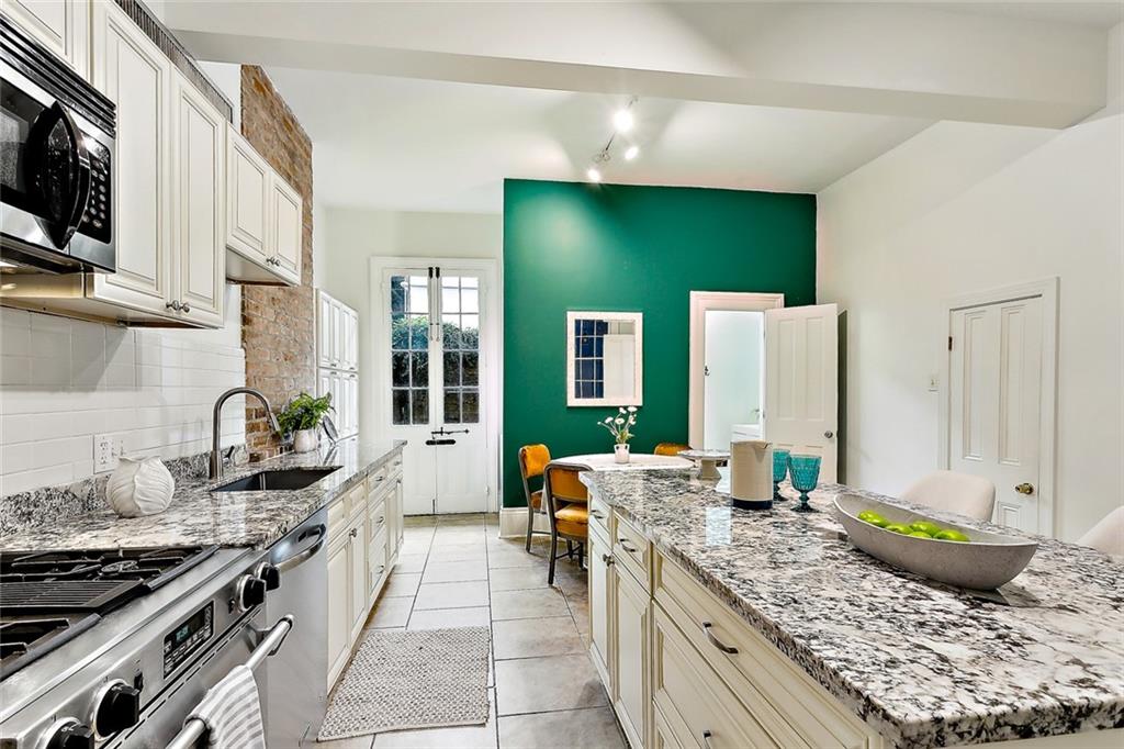 936 Esplanade Avenue, Unit 102 New Orleans, LA 70116 - Photo 6 of 22 Gallery Image 6