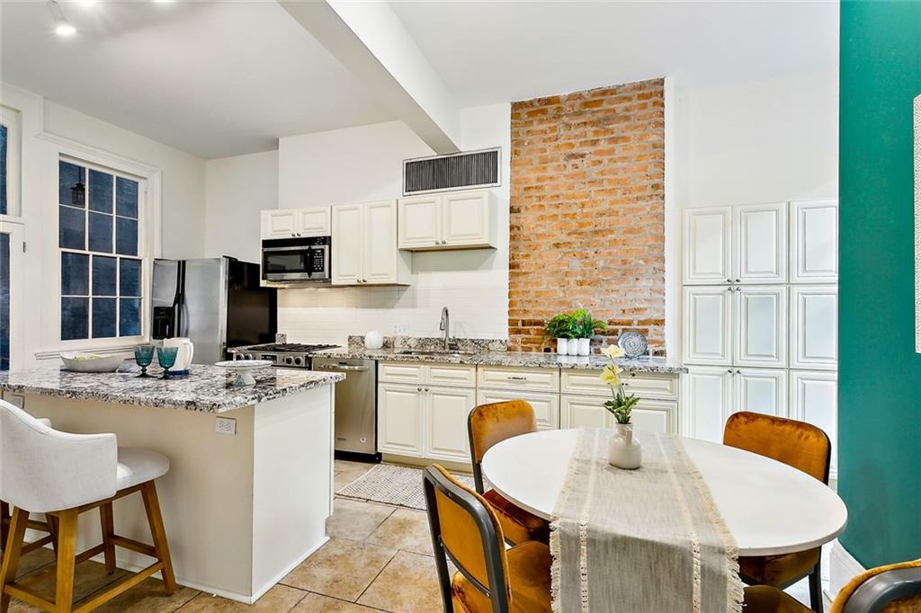 936 Esplanade Avenue, Unit 102 New Orleans, LA 70116 - Photo 7 of 22 Gallery Image 7