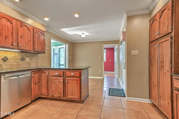 $519,900 | 2704 Suffolk Street, Kingsport, TN 37660