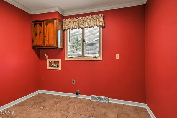 $519,900 | 2704 Suffolk Street, Kingsport, TN 37660