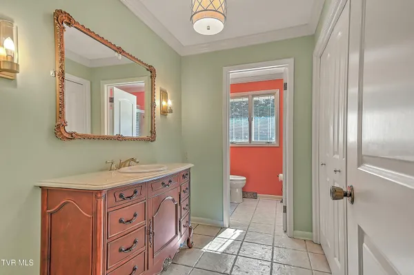 $519,900 | 2704 Suffolk Street, Kingsport, TN 37660