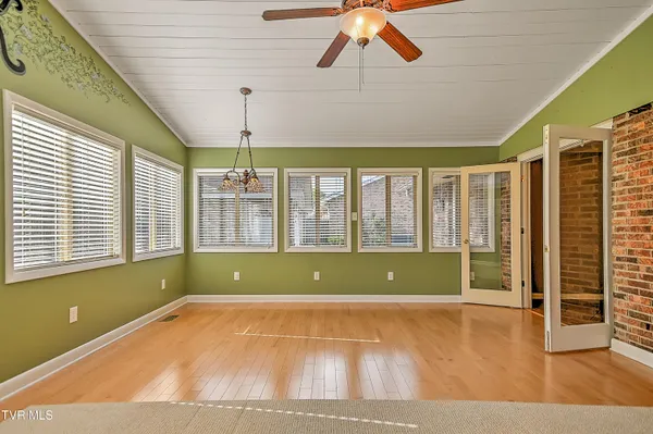 $519,900 | 2704 Suffolk Street, Kingsport, TN 37660