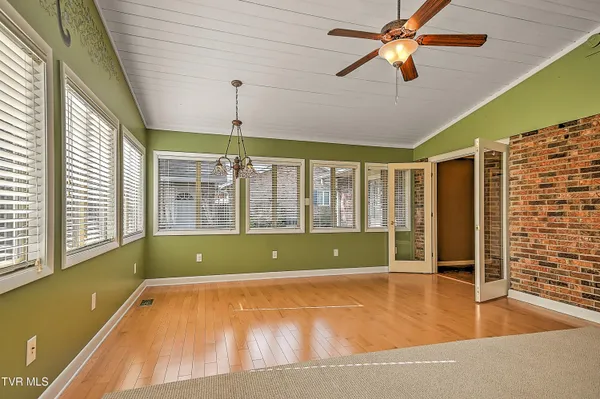 $519,900 | 2704 Suffolk Street, Kingsport, TN 37660