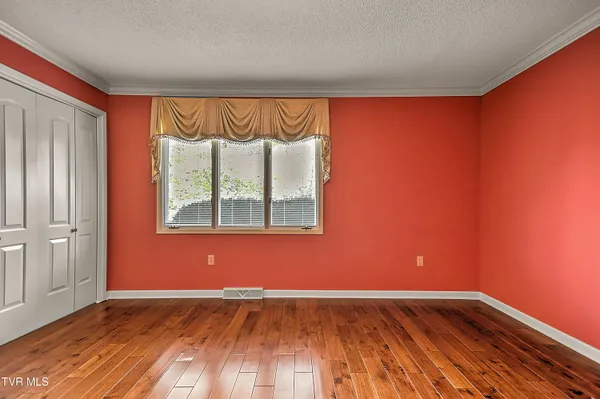 $519,900 | 2704 Suffolk Street, Kingsport, TN 37660