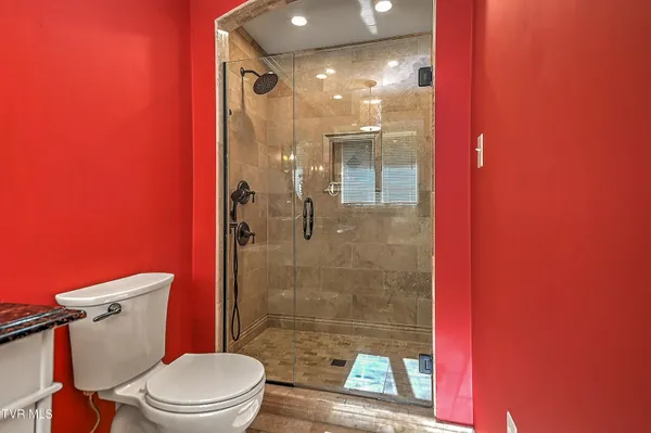 $519,900 | 2704 Suffolk Street, Kingsport, TN 37660