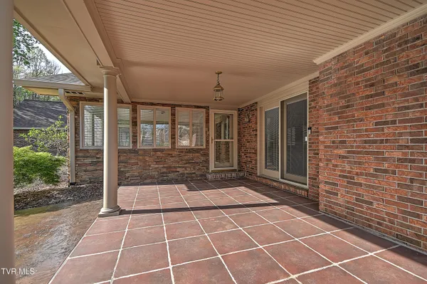 $519,900 | 2704 Suffolk Street, Kingsport, TN 37660