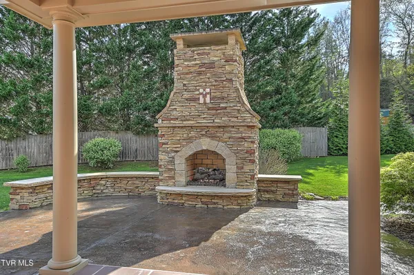 $519,900 | 2704 Suffolk Street, Kingsport, TN 37660