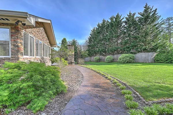 $519,900 | 2704 Suffolk Street, Kingsport, TN 37660