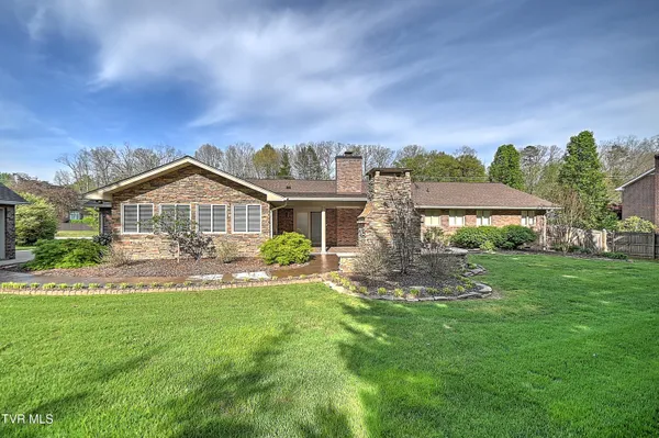 $519,900 | 2704 Suffolk Street, Kingsport, TN 37660