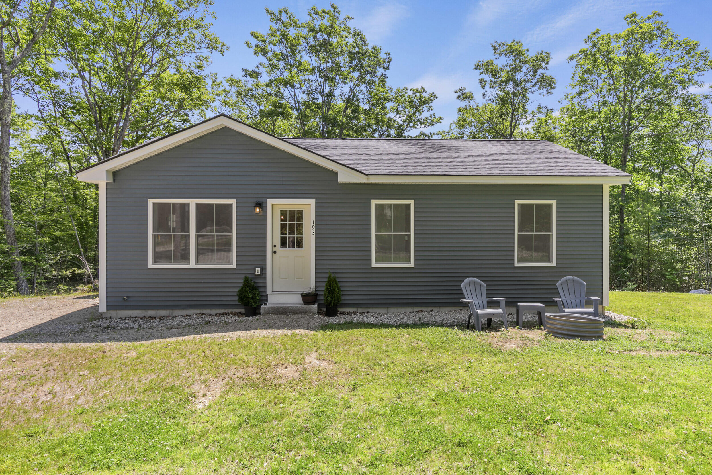 193 Dunton Road Naples, ME 04055 - Photo 3 of 40 193 dunton rd, naples, me 04055, usa - 2