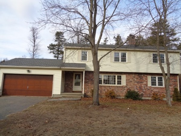 944 Maple Road Longmeadow, MA 01106 - Photo 1 of 11 front view of a house