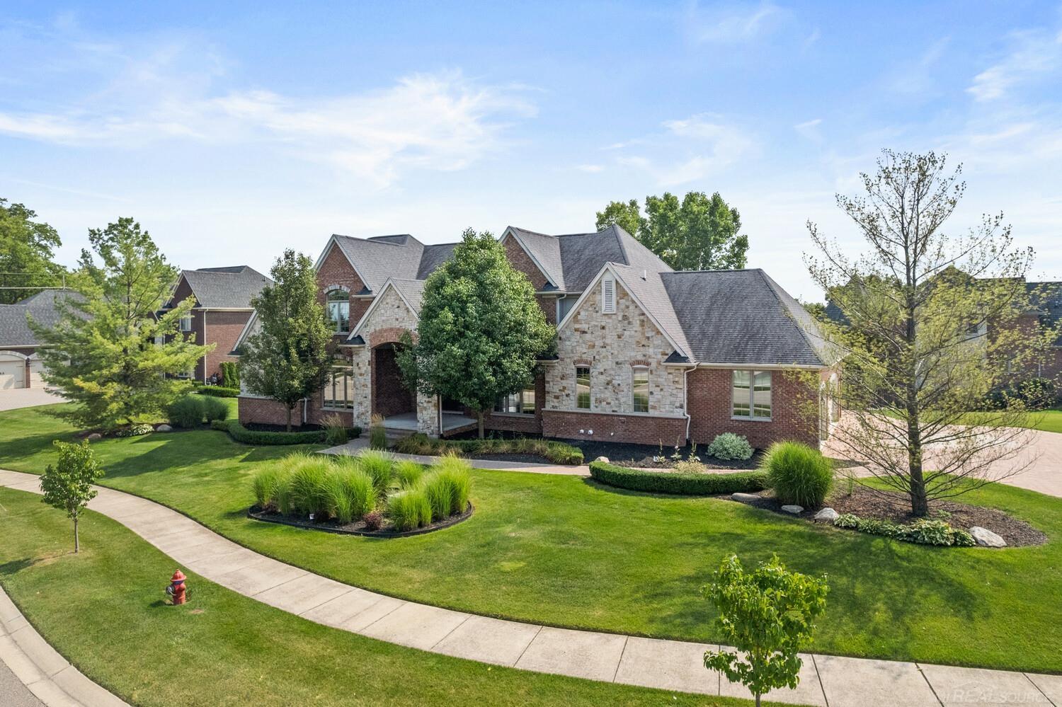 54141 Deer Ridge Court Rochester, MI 48307 - Photo 1 of 56