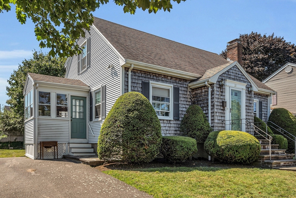 28 Monroe Road Salem, MA 01970 - Photo 1 of 31 Gallery Image 1