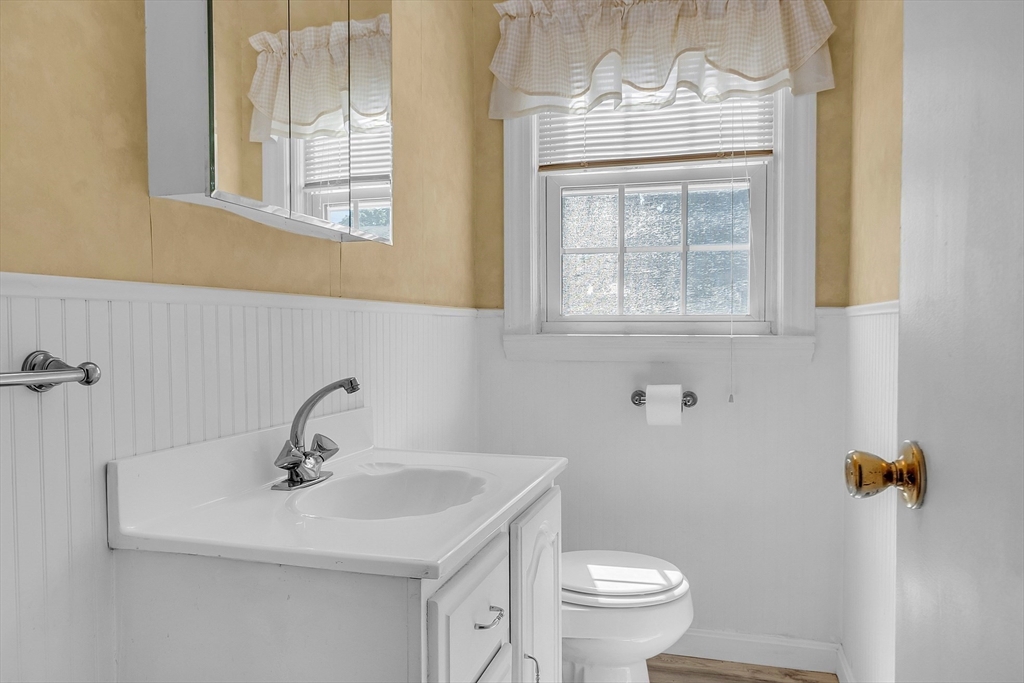 28 Monroe Road Salem, MA 01970 - Photo 14 of 31 Gallery Image 14