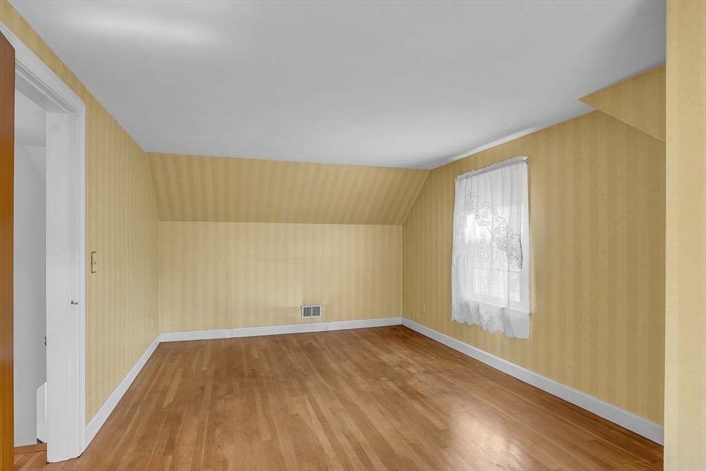 28 Monroe Road Salem, MA 01970 - Photo 18 of 31 Gallery Image 18