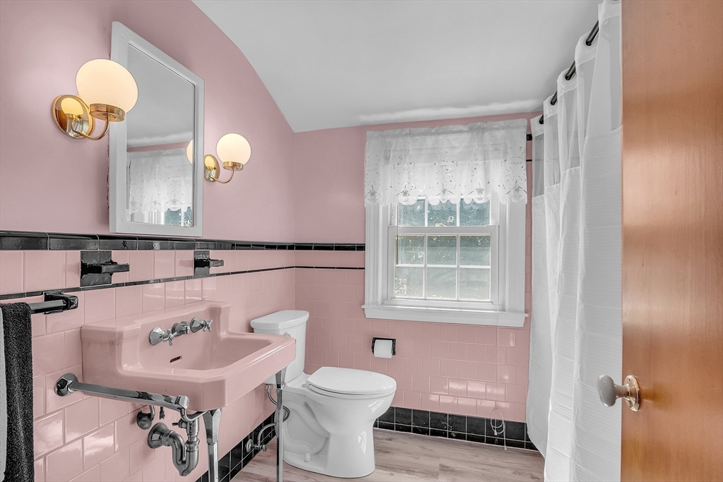 28 Monroe Road Salem, MA 01970 - Photo 19 of 31 Gallery Image 19