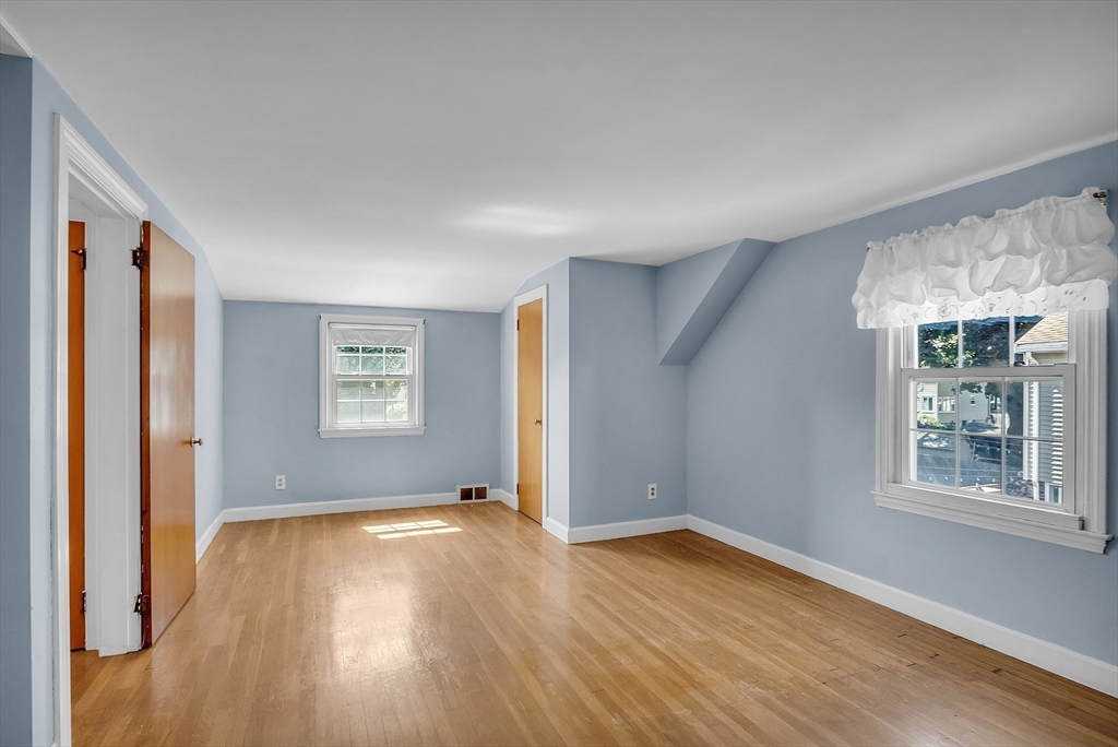 28 Monroe Road Salem, MA 01970 - Photo 20 of 31 Gallery Image 20