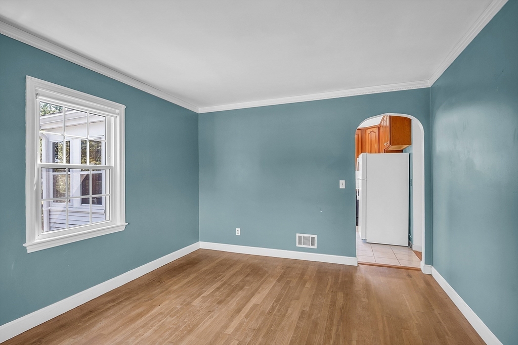 28 Monroe Road Salem, MA 01970 - Photo 10 of 31 Gallery Image 10