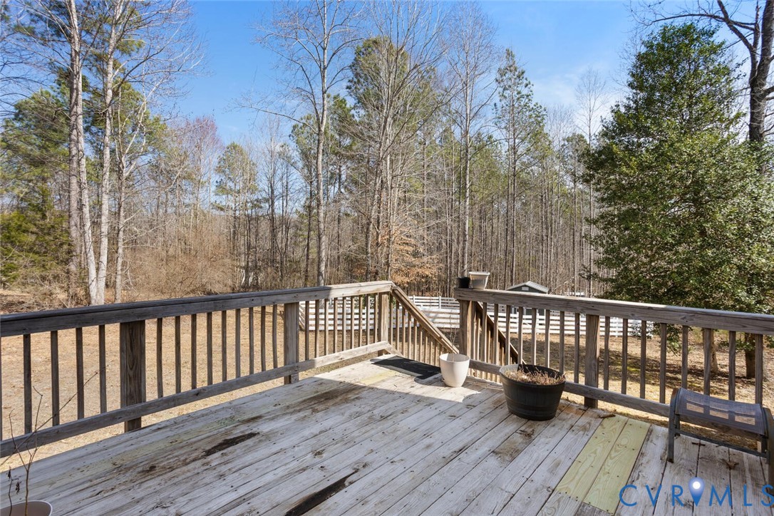 15650 River Road Chesterfield, VA 23838 - Photo 40 of 50 a view of balcony with wooden floor and fence