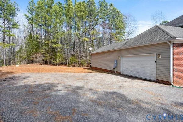 $775,000 | 15650 River Road, Chesterfield, VA 23838