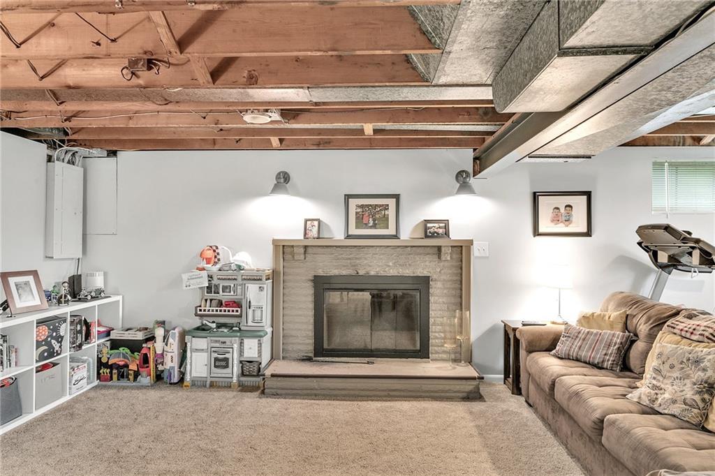 1040 Hulton Road Verona, PA 15147 - Photo 24 of 25 Gallery Image 24