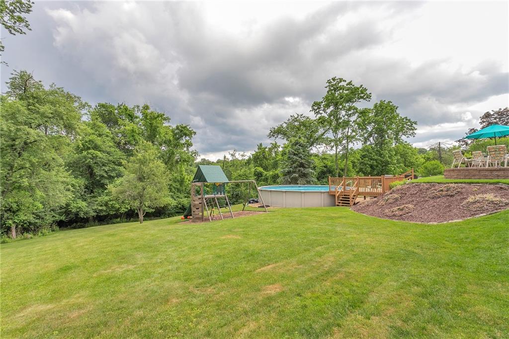 1040 Hulton Road Verona, PA 15147 - Photo 9 of 25 Gallery Image 9