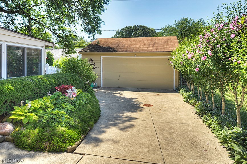 4276 Grannis Road Cleveland, OH 44126 - Photo 21 of 24 Gallery Image 21