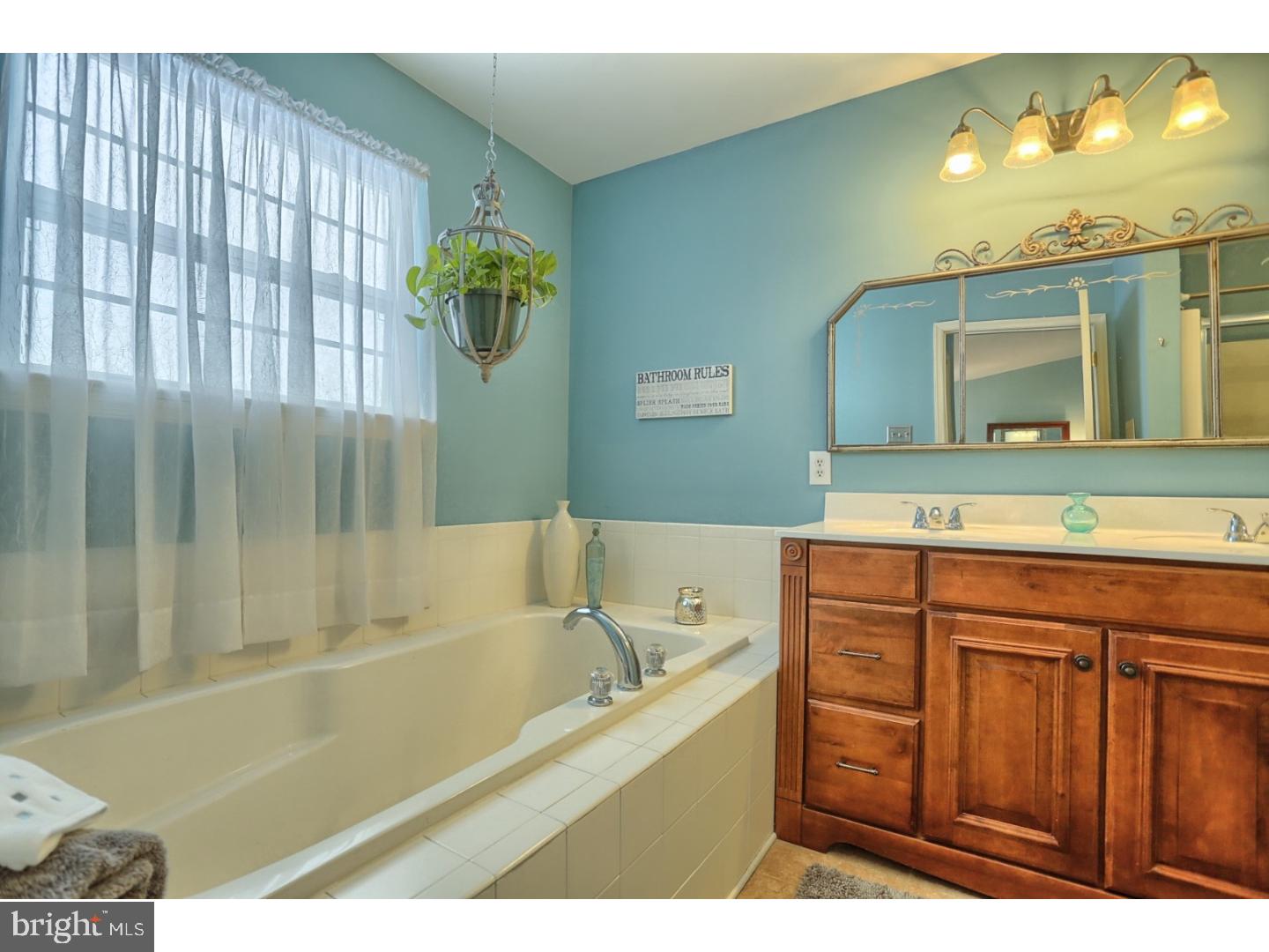 150 Milbury Road Coatesville, PA 19320 - Photo 15 of 24 Master Bathroom