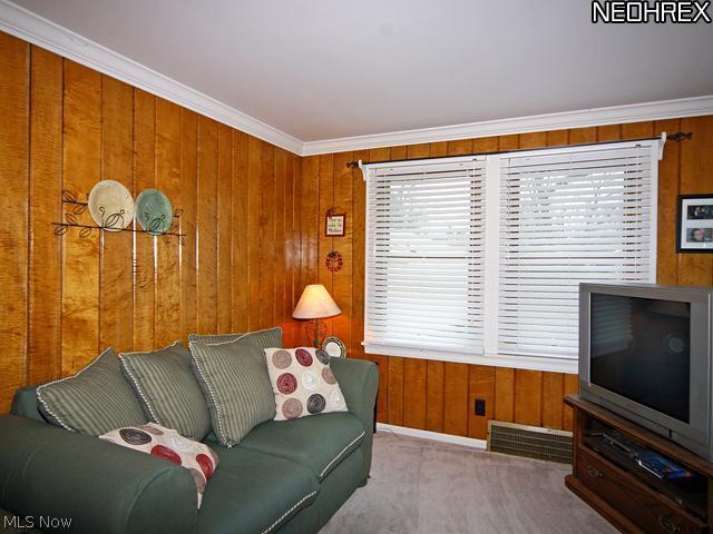 1393 Brookline Road Cleveland, OH 44121 - Photo 11 of 15 Gallery Image 11