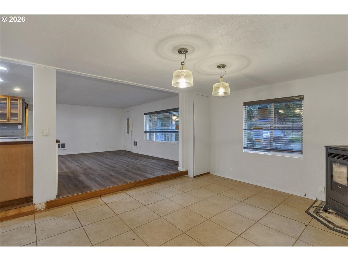 376 Olalla Road Toledo, OR 97391 - Photo 13 of 46