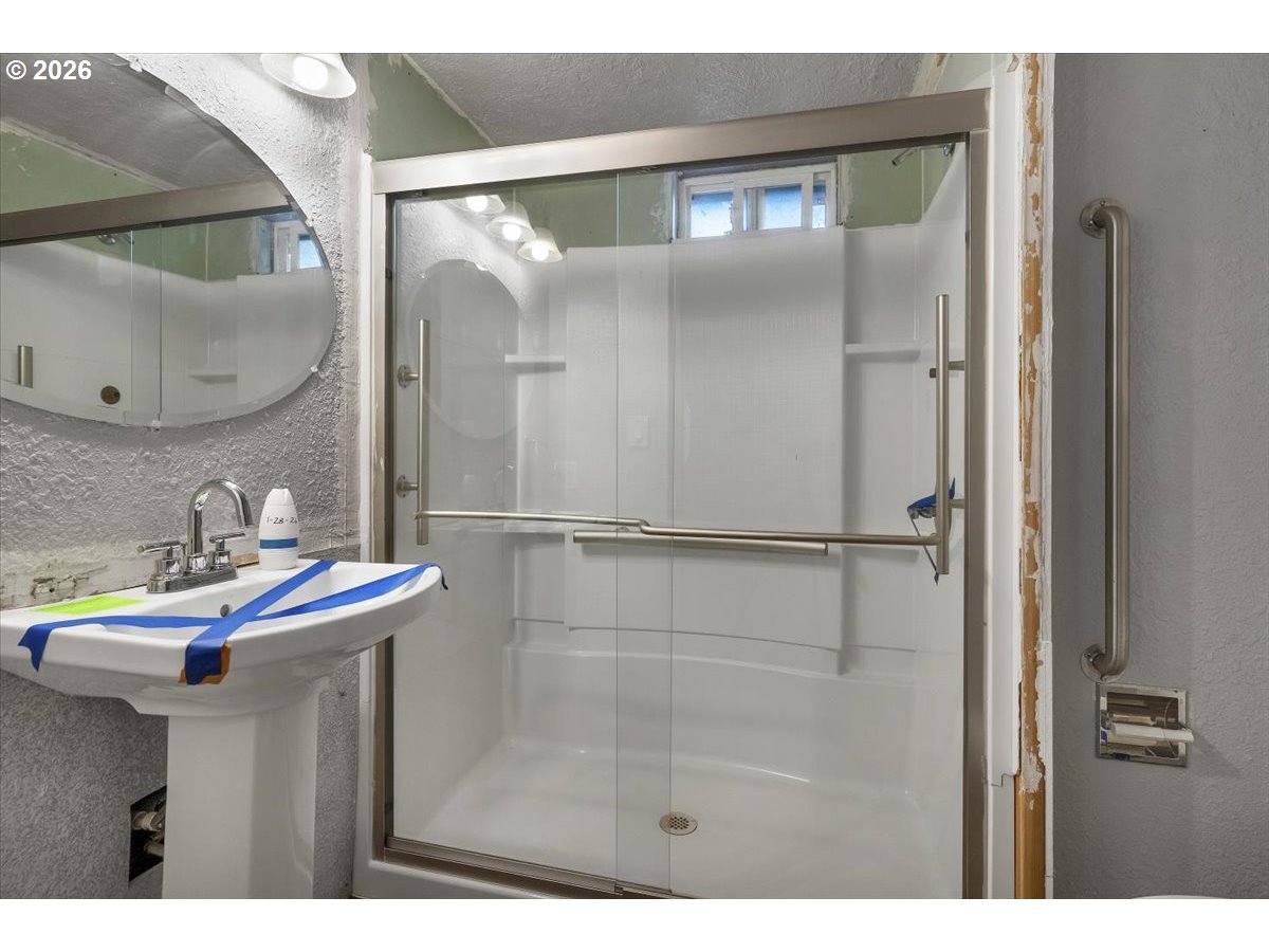 376 Olalla Road Toledo, OR 97391 - Photo 18 of 46