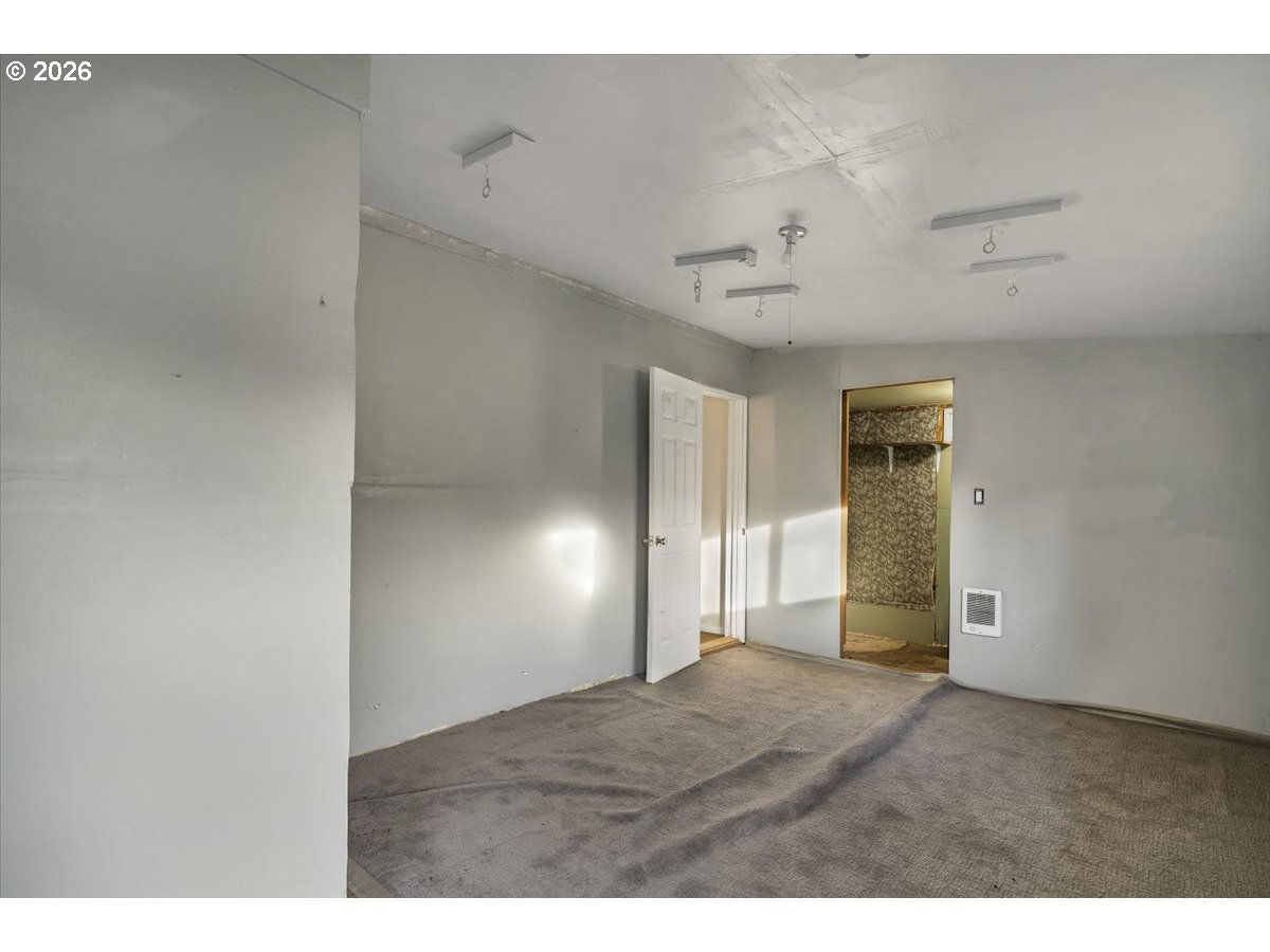 376 Olalla Road Toledo, OR 97391 - Photo 35 of 46