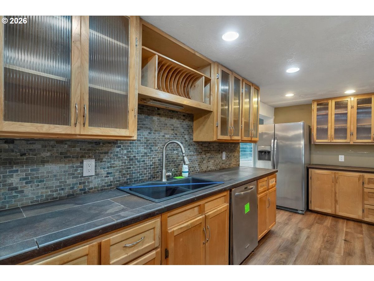 376 Olalla Road Toledo, OR 97391 - Photo 10 of 46