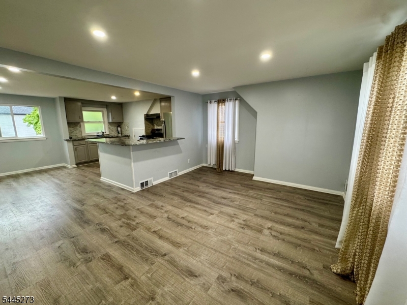 347 East 29th Street, Unit 2 Paterson, NJ 07514 - Photo 5 of 21