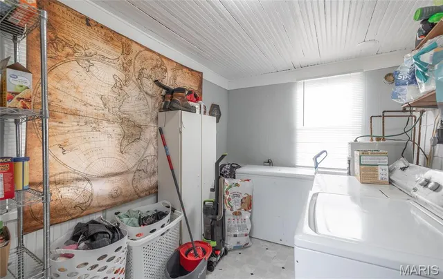 $99,000 | 304 West Hunt Street, Salem, MO 65560