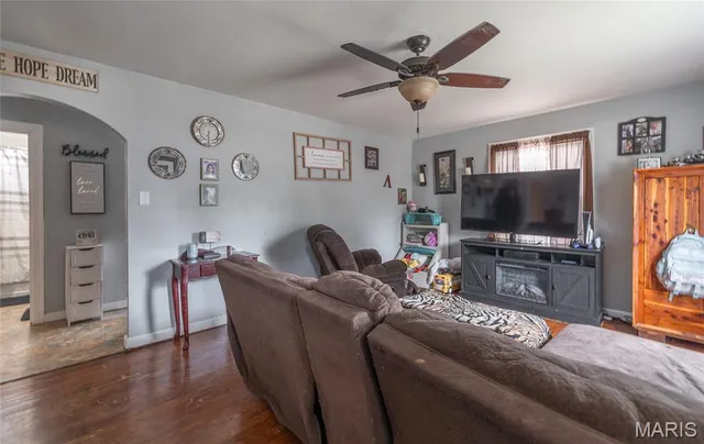 $99,000 | 304 West Hunt Street, Salem, MO 65560