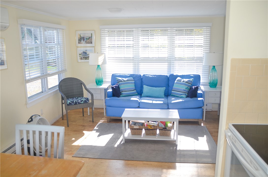 8 Pocono Road Narragansett, RI 02882 - Photo 15 of 19 Gallery Image 15