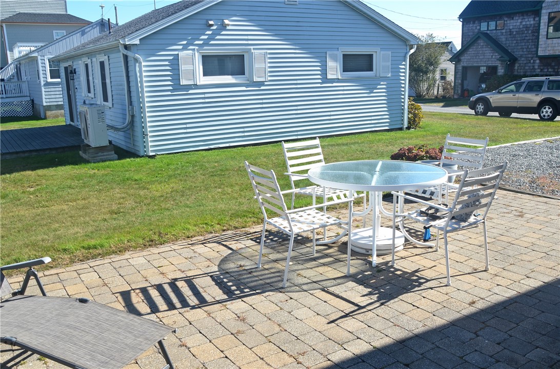 8 Pocono Road Narragansett, RI 02882 - Photo 16 of 19 Gallery Image 16
