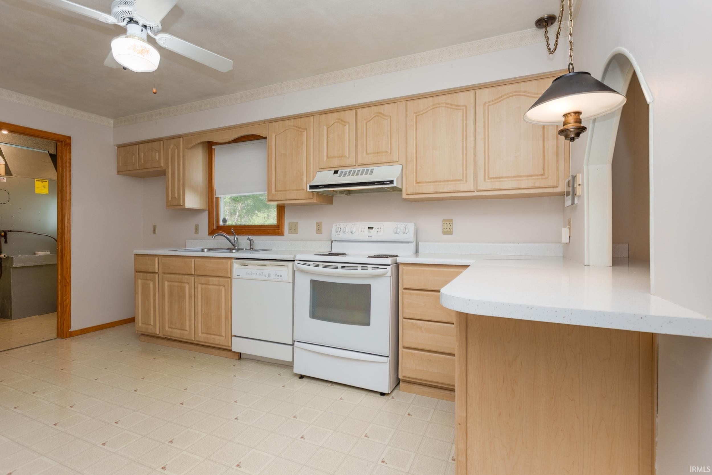 5106 South Harmony Road Bloomington, IN 47403 - Photo 18 of 36 Gallery Image 18