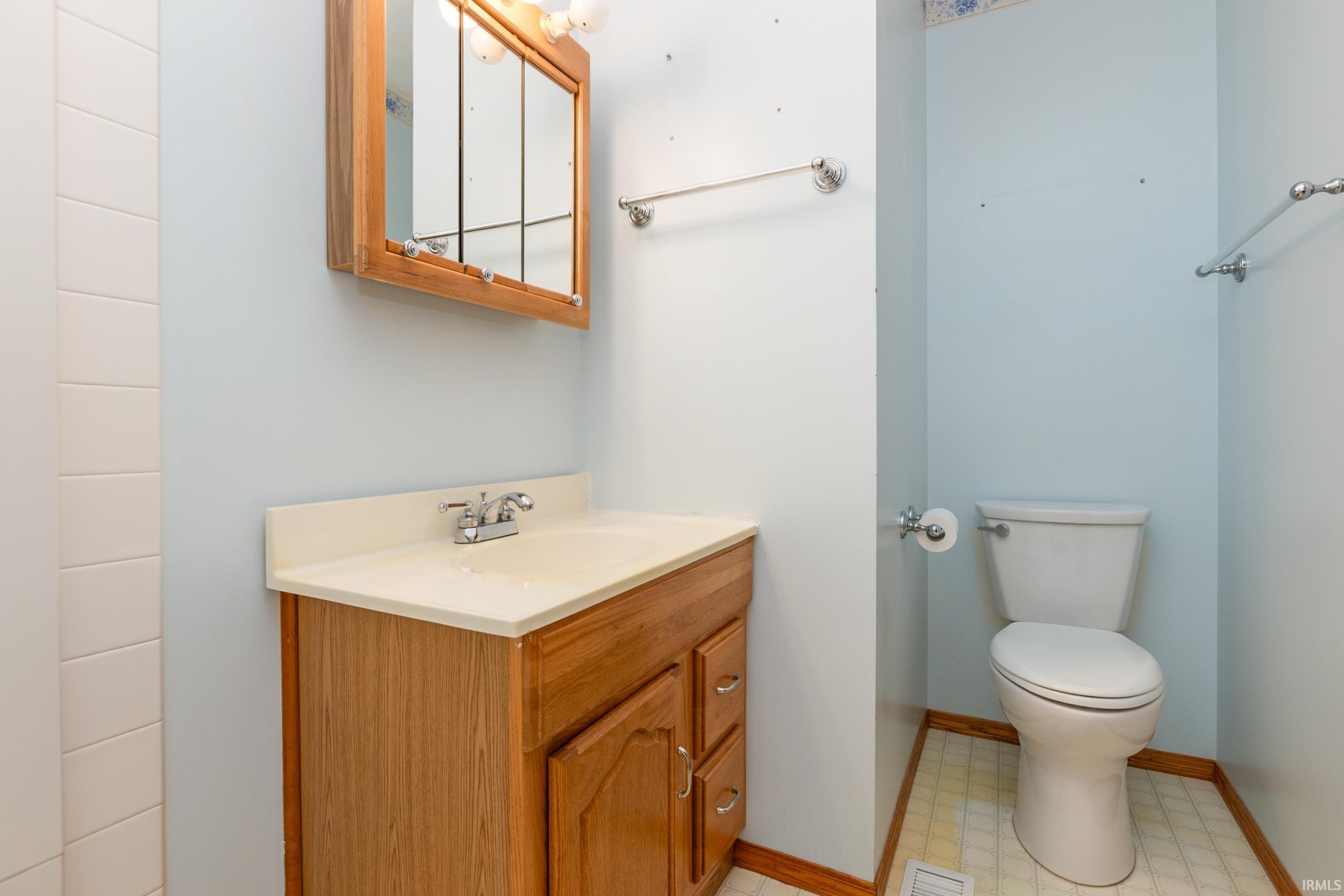 5106 South Harmony Road Bloomington, IN 47403 - Photo 33 of 36 Gallery Image 33