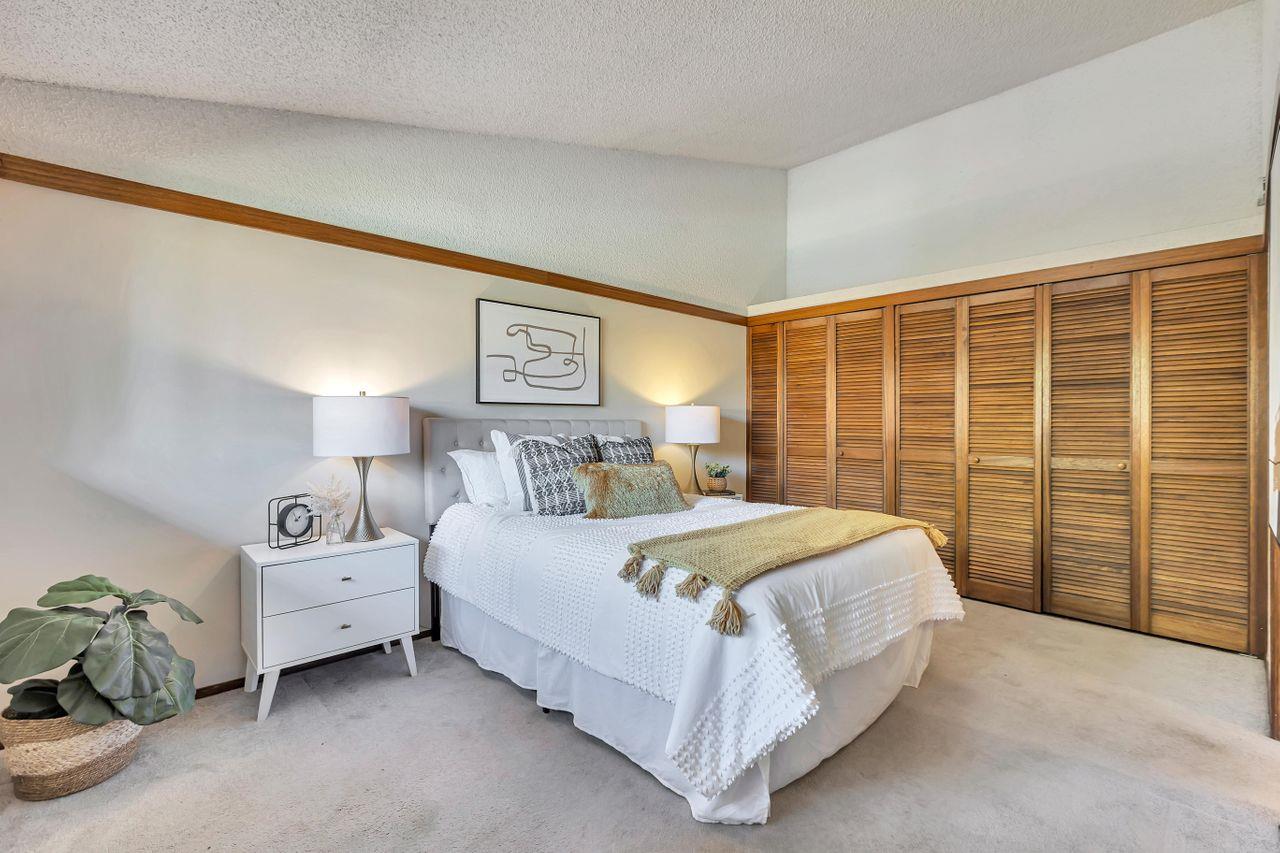 500 West Middlefield Road, Unit 169 Mountain View, CA 94043 - Photo 5 of 37 Gallery Image 5