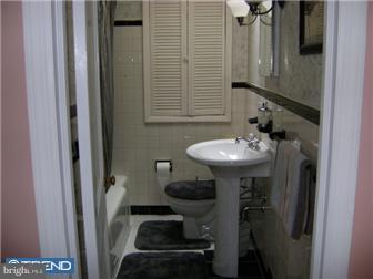 1023 Cardinal Road Audubon, PA 19403 - Photo 11 of 12 Gallery Image 11